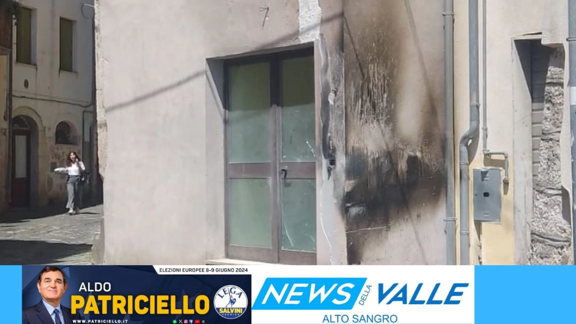 Venafro: a fuoco rifiuti e vecchi divani in Piazza Porta Nuova. Intervenuti i Vigili del Fuoco e i Carabinieri.